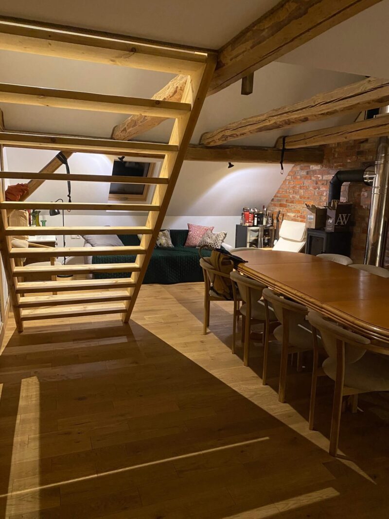 Apartament bez sypialni i łazienki